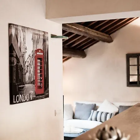 Apartment Mansarda Campo Dei Fiori - Via Dei Balestrari 37 Rome